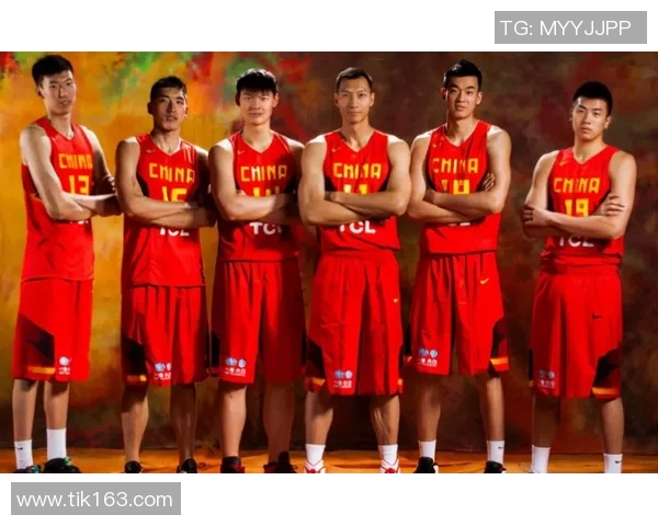 萧华与姚明携手推动中国篮球发展，共同书写新时代的传奇篇章